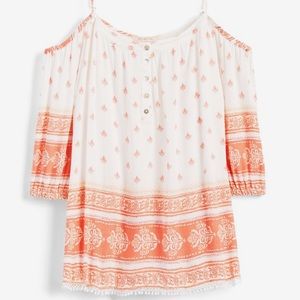 Stitch Fix:  Skies are Blue cold shoulder